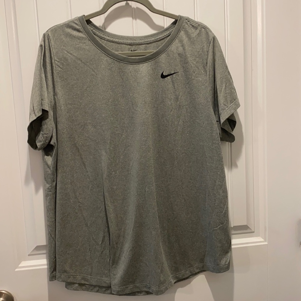 Nike DriFIT Legend Plus Size Training Tshirt